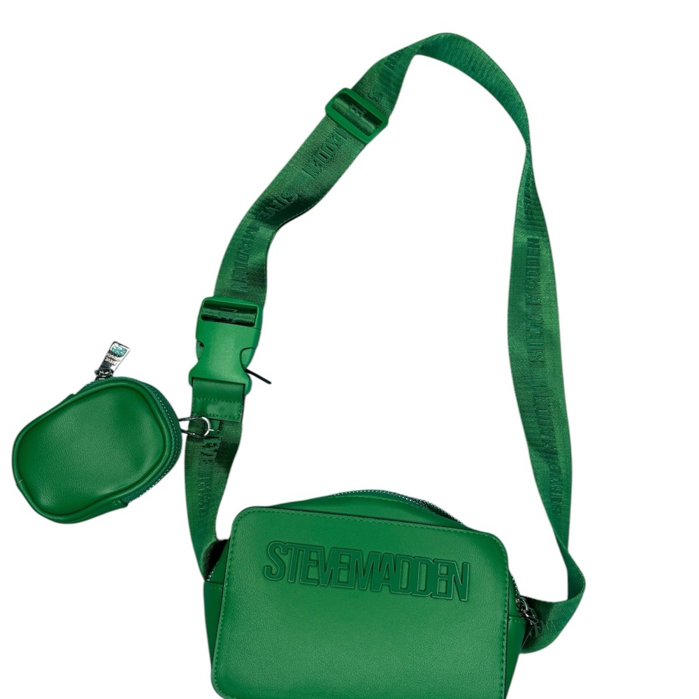 EUC - Steve Madden - Green Crossbody Bag/Belt Bag with detachable AirPods pouch
